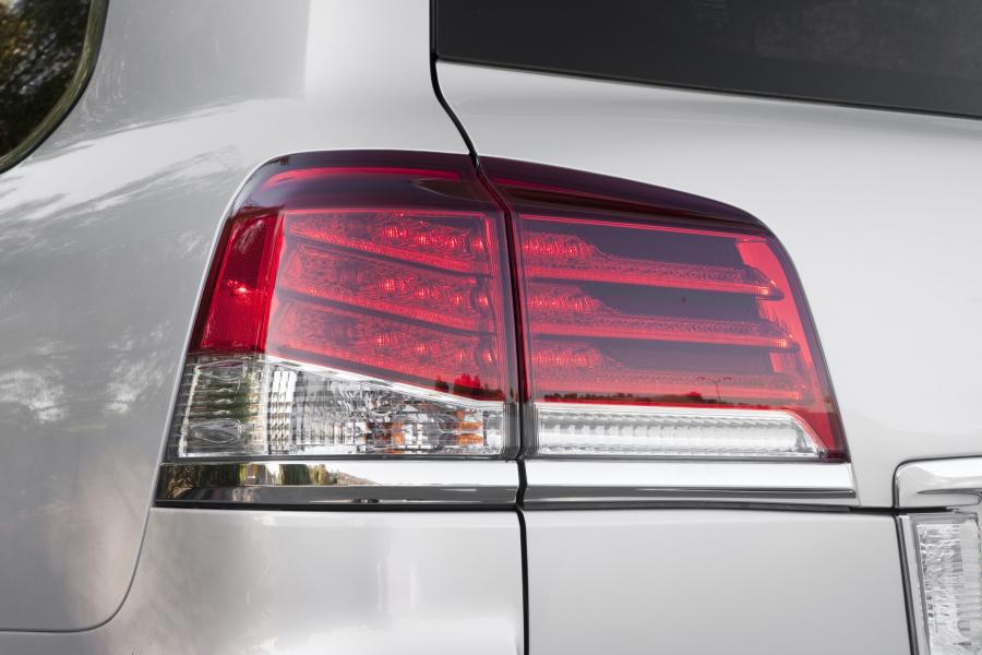  Lexus LX570 2012 года  (фото 23 из 53)